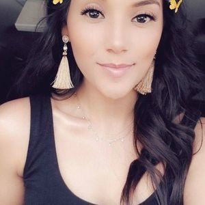 Meet your Posher, Juana